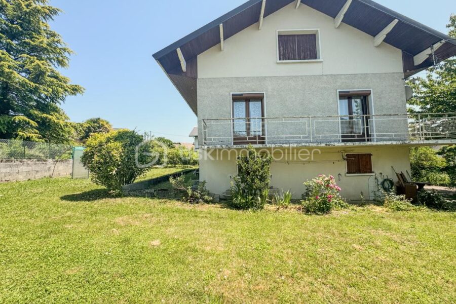 Maison à vendre à Entrelacs