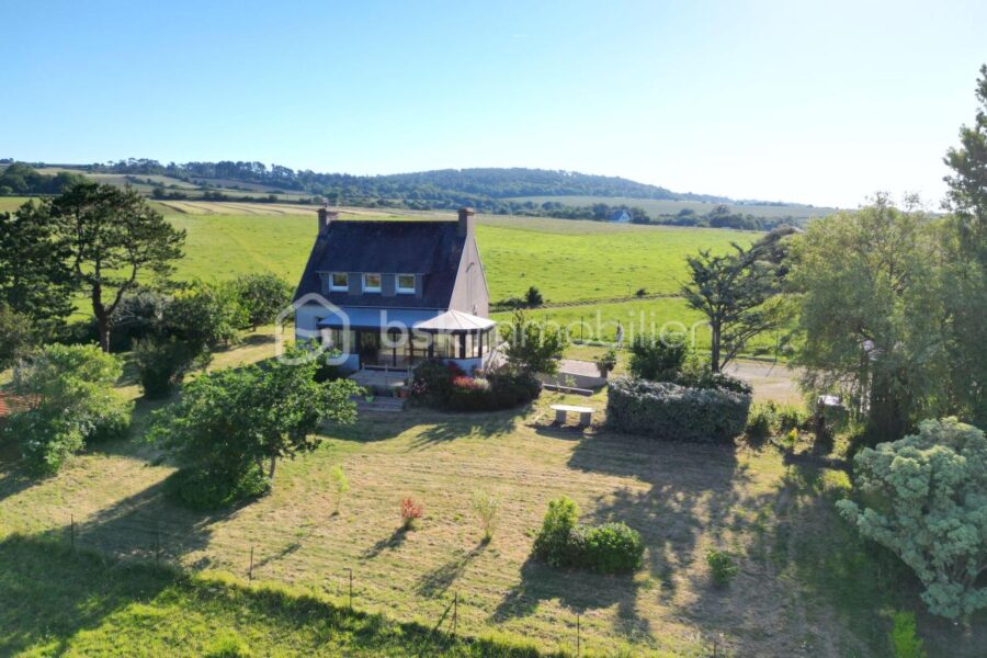 Maison à vendre à Plomodiern