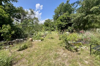 La villa d’architecte T10 – SAINT PAUL En FORET (83440) – 282 m2 – 10 pièces – 8 chambres – 282 m²