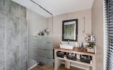 MAISON MODERNE QUASI AUTONOME AVEC PIECE DE VIE 80m2 – 5 pièces – 3 chambres – 163 m²