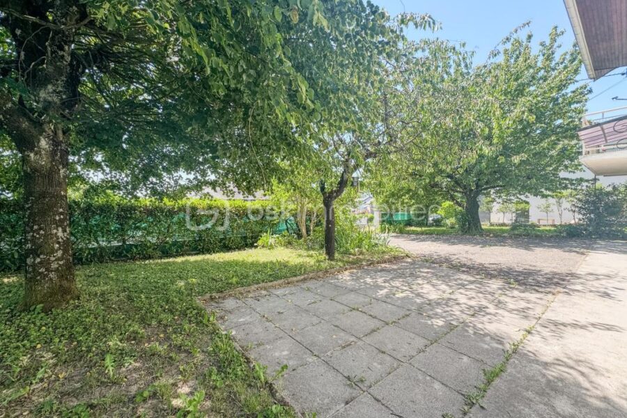Maison à vendre à Entrelacs