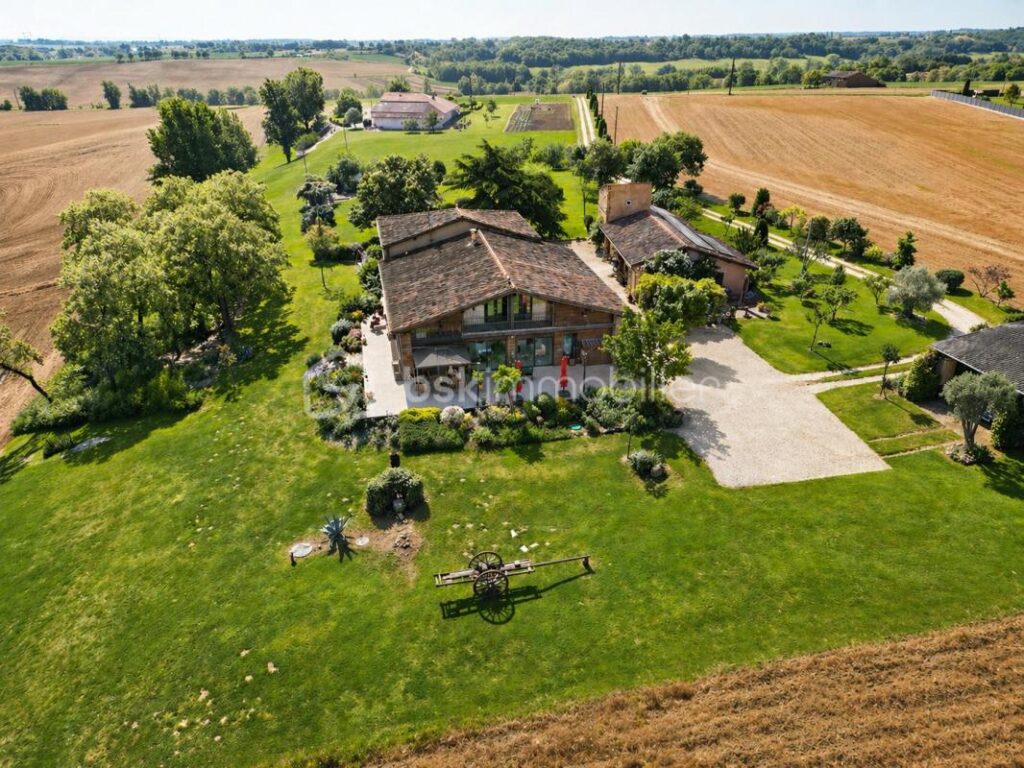 Demeure de charme entre Toulouse et Montauban – 8 pièces – 4 chambres – 330 m²