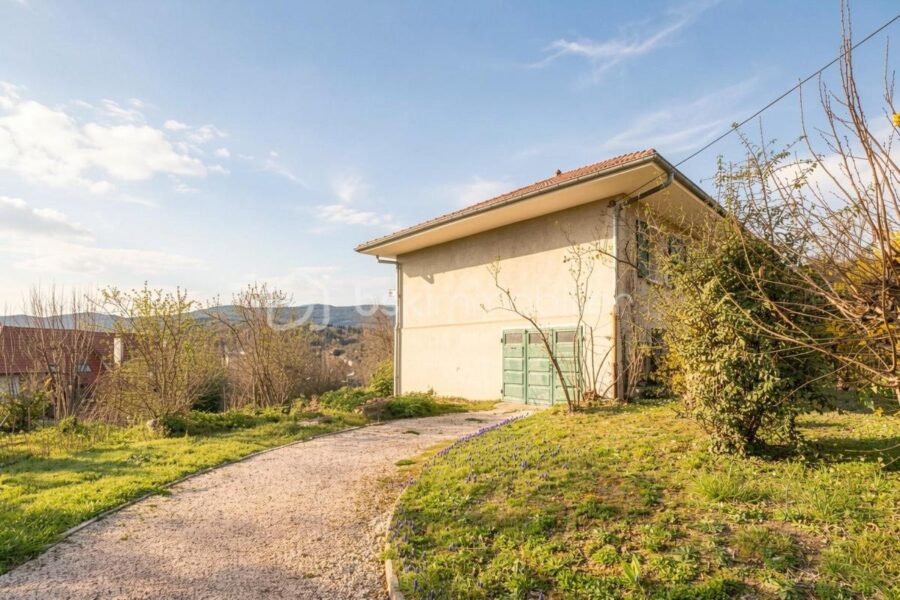 Maison à vendre à Sales
