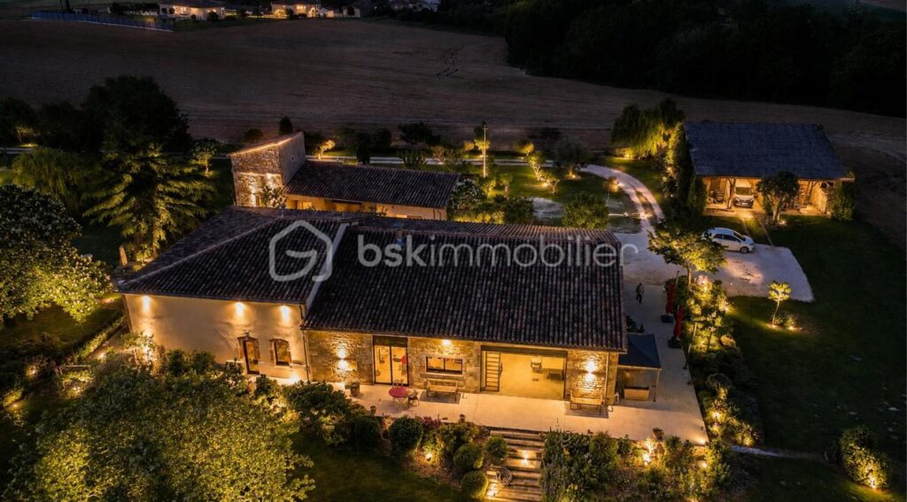Demeure de charme entre Toulouse et Montauban – 8 pièces – 4 chambres – 330 m²