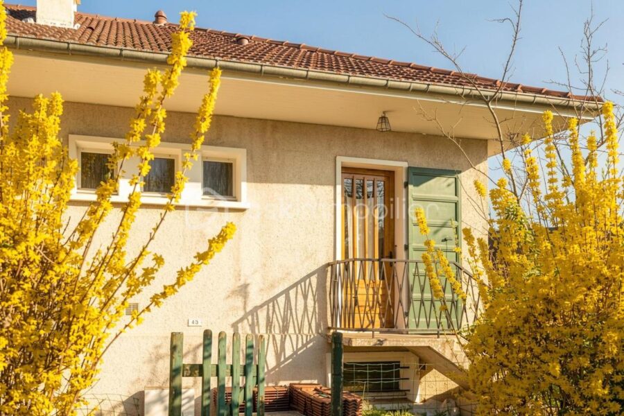 Maison à vendre à Sales