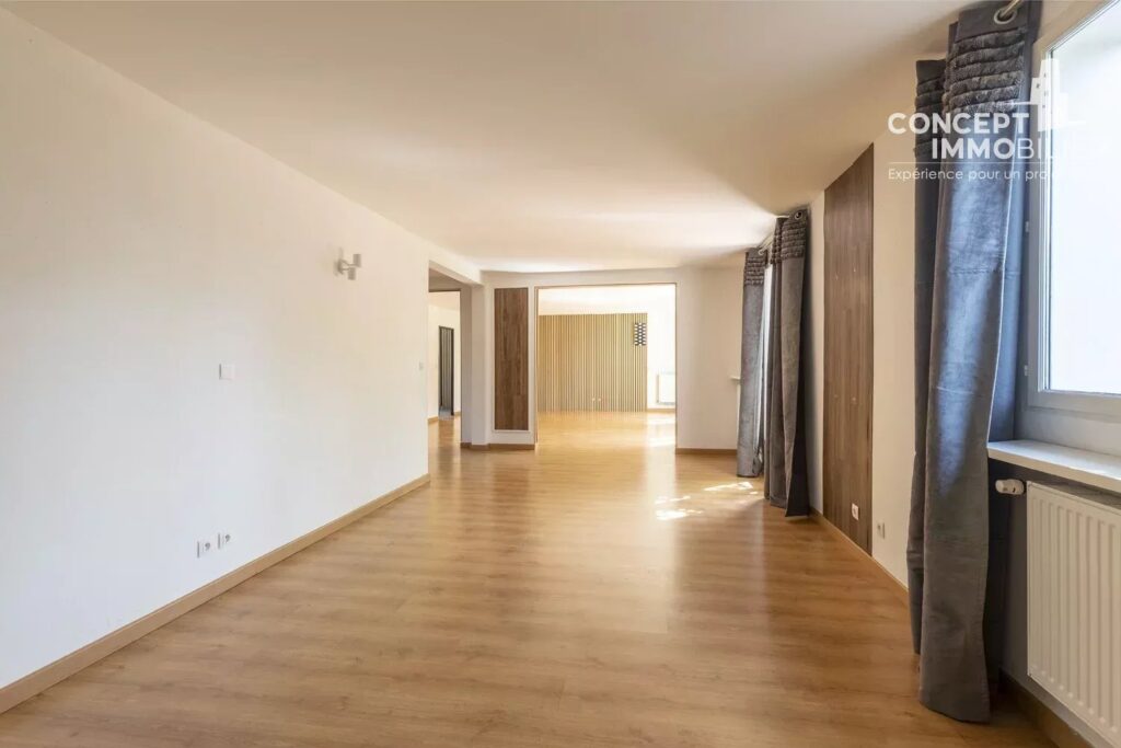 Maison individuelle Augny 5 chambres – 7 pièces – NR chambres – 228.8 m²