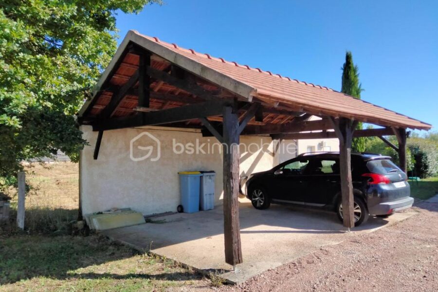 Maison à vendre à Champvoux