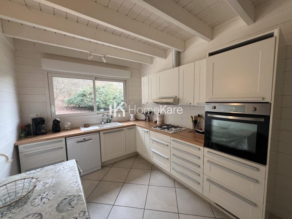 DOMAINE EXEPTIONNEL – 10 pièces – 6 chambres – 350 m²