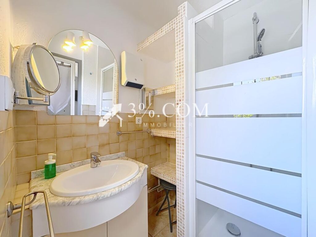 Charmant pavillon 4 pièces de 32.5 m2 avec terrasse de 32 m2 – 4 pièces – 2 chambres – 32 m²