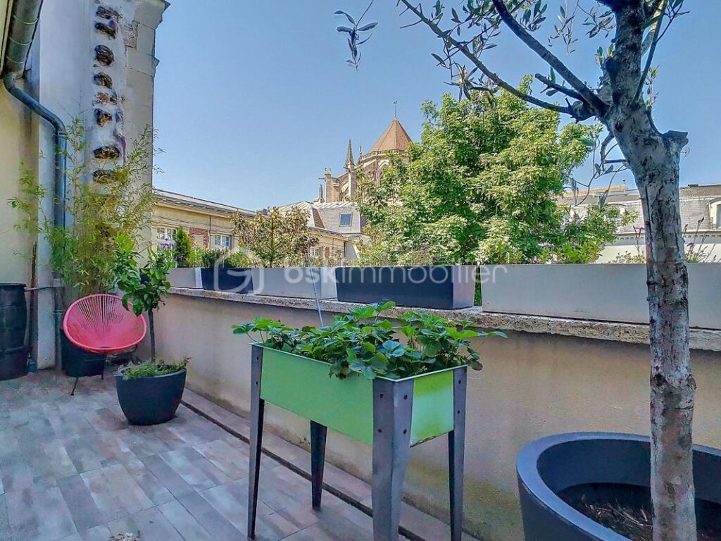 APPARTEMENT HAUT DE STANDING 215M² MEAUX CENTRE – 4 CHAMBRES – DPE C – 640 000 € – 8 pièces – 4 chambres – 162 m²