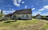 Magnifique maison familiale contemporaine en lisière de la Forêt des Bertranges avec double carport et garage – 7 pièces – 5 chambres – 180 m²
