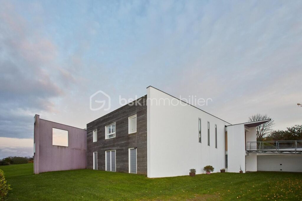 Propriété d’exception à Étables-sur-Mer – 7 pièces – 4 chambres – 248 m²