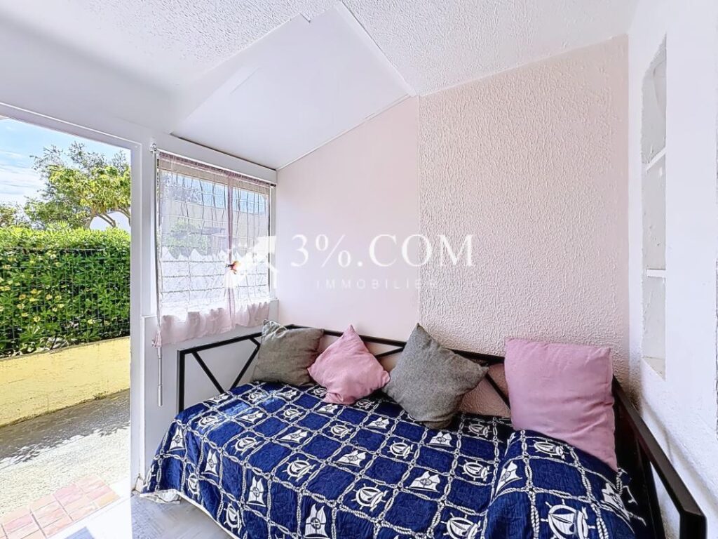 Charmant pavillon 4 pièces de 32.5 m2 avec terrasse de 32 m2 – 4 pièces – 2 chambres – 32 m²