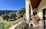 COUP DE CŒUR pour une villa individuelle à Vence Sud. Vue mer. Terrain piscinable – 4 pièces – 3 chambres – 135 m²