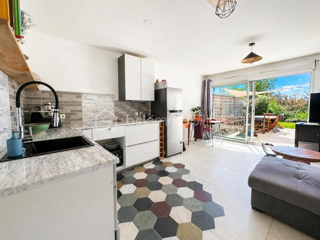 T2 avec jardin et terrasse – Vue dégagée & soleil couchant – Villaz – 2 pièces – 1 chambre – 46 m²