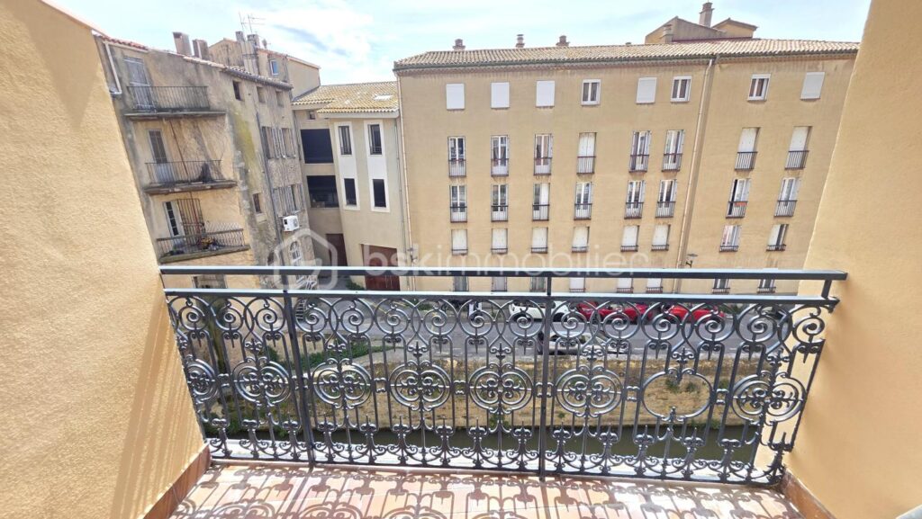 EXCLUSIF – Charmant 2 pièces en plein coeur de ville, lumineux, calme, vue canal, proche de tout ! – Narbonne (11) – 2 pièces – 1 chambre – 38 m²
