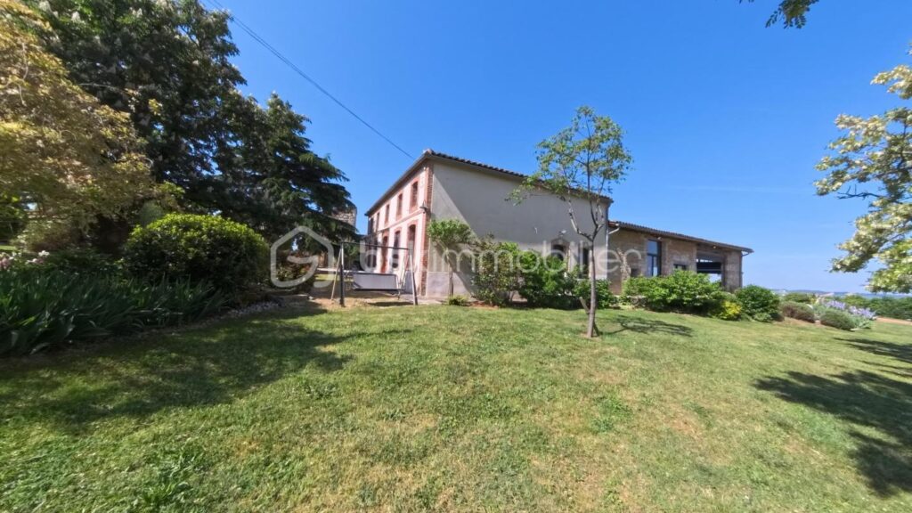 Demeure de charme entre Toulouse et Montauban – 8 pièces – 4 chambres – 330 m²