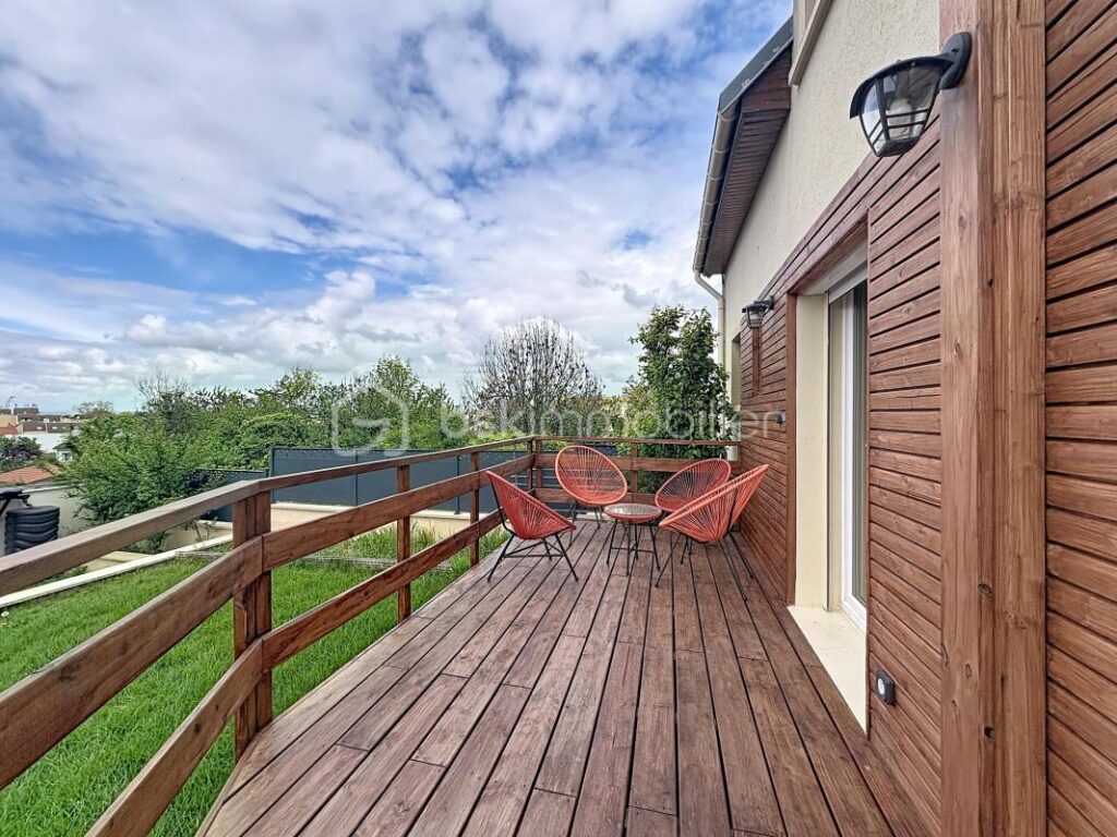 CHARMANTE MAISON NON MITOYENNE de 135 m², 6 PIÈCES, 4 CHAMBRES, quartier Mont-Valérien – DPE B – 6 pièces – 4 chambres – 135 m²