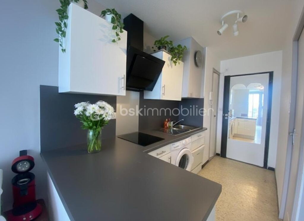 STUDIO VUE MER – 1 pièce – NR chambres – 27 m²