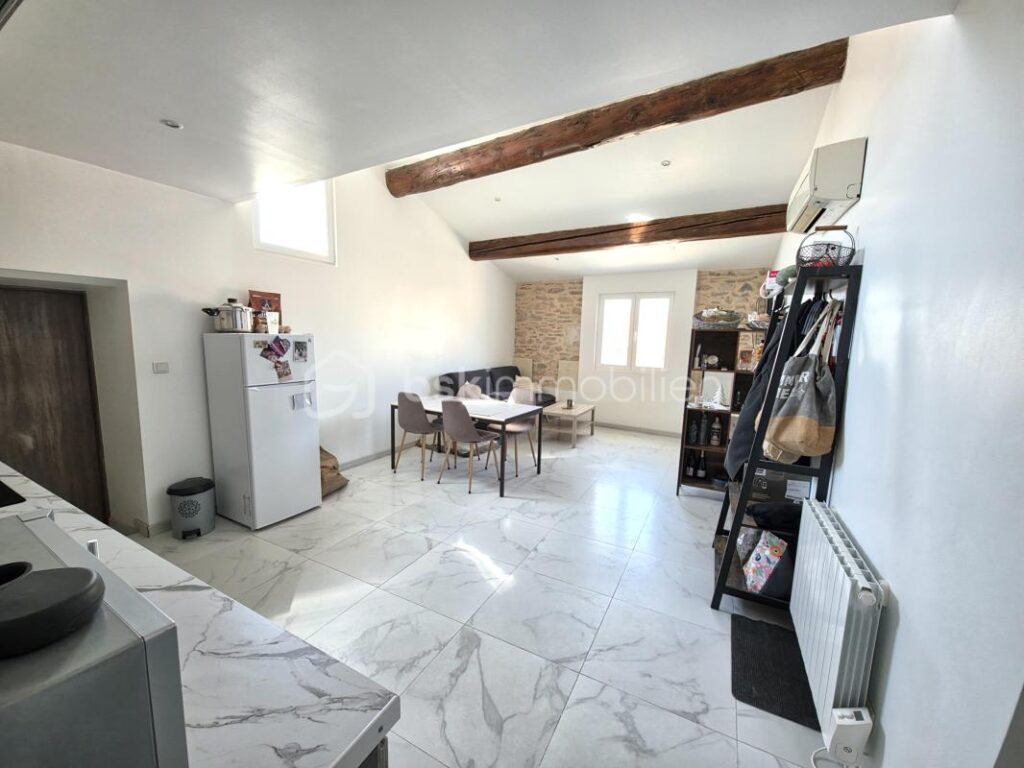 Duplex pour investissement locatif- T3 de 53m2 vendu loué ( bail meublé de 1 an) – 3 pièces – 2 chambres – 53 m²