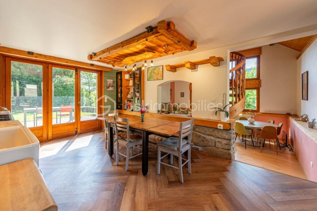 AYSE MAISON 160 M2 AVEC VUE PANORAMIQUE – 6 pièces – 4 chambres – 160 m²