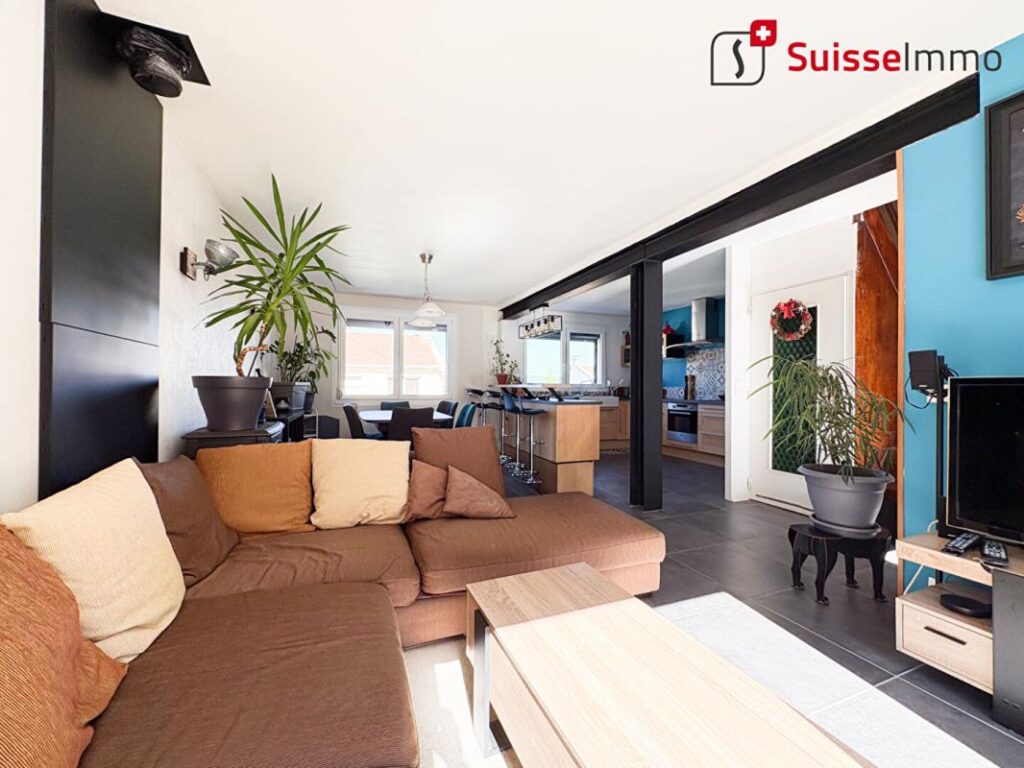 Maison 5 pièce(s) – 91 m2 – MORRE 25660 – 4 pièces – 3 chambres – 90 m²