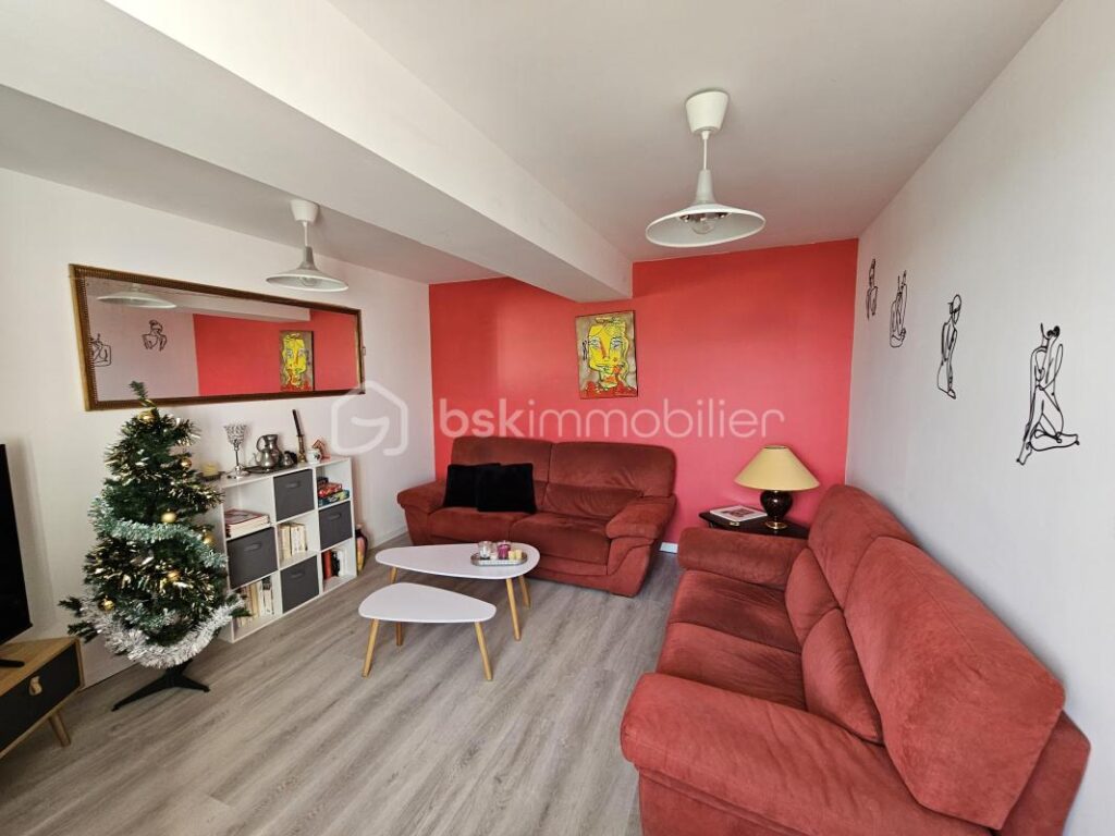 Charme et tranquillité – 10 min de Ligueil – 5 pièces – 1 chambre – 86 m²
