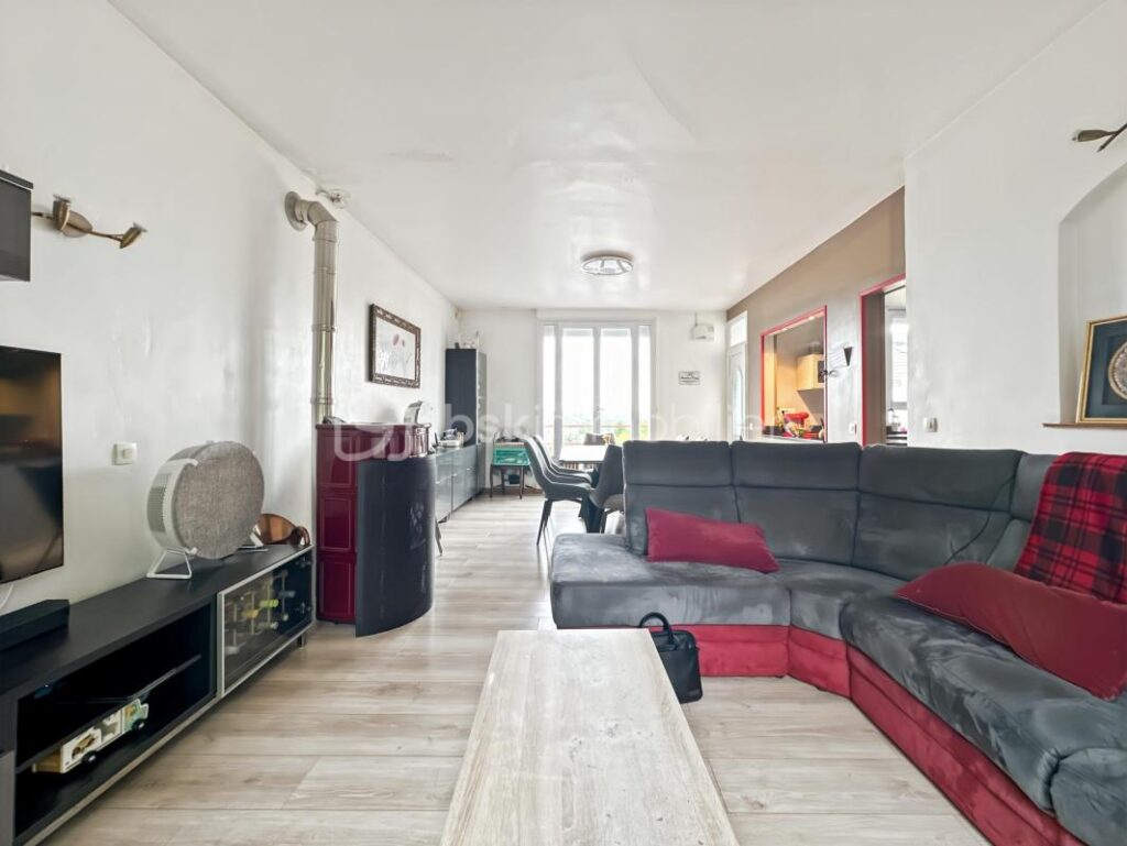 Maison individuelle sur sous-sol total – 4 pièces – 3 chambres – 90 m²