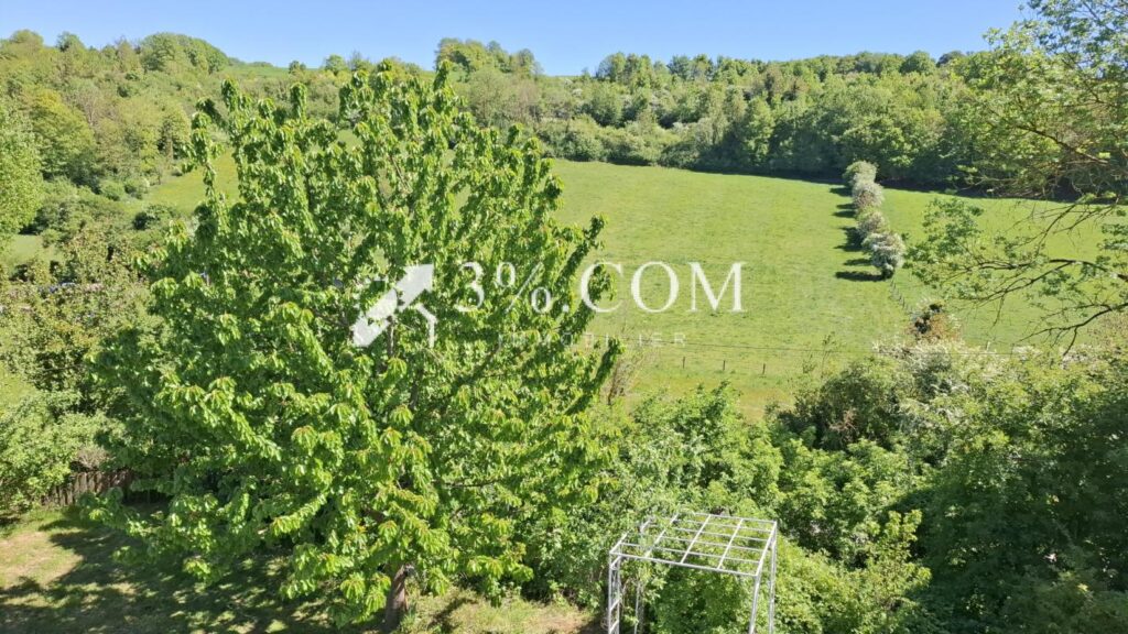 Secteur FONTAINE SUR SOMME : PROPRIETE avec dépendances et j – 8 pièces – 4 chambres – 182 m²