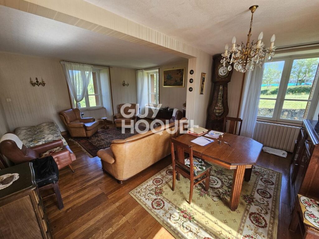 Maison – 4 pièces – 3 chambres – 98 m²
