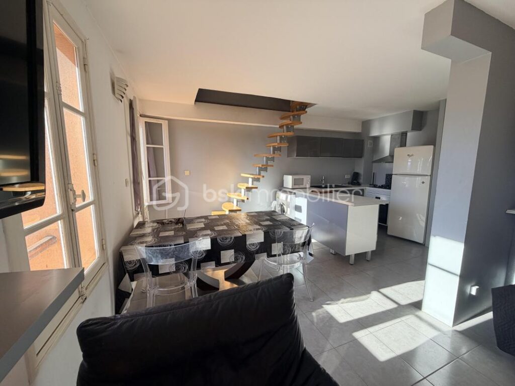 NOUVEAU – Duplex au cœur de La Seyne-sur-Mer – 2 pièces – 1 chambre – 37 m²