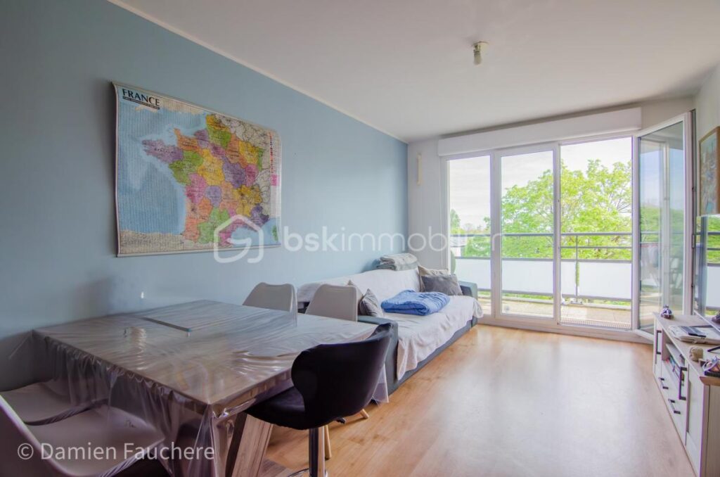 Appartement F2 lumineux – 2014 – Dernier étage avec balcon et parking sécurisé – 2 pièces – 1 chambre – 41 m²