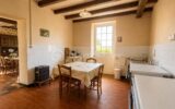 Maison de campagne à rénover – Vue Pyrénées – Fort potentiel – 4 pièces – 3 chambres – 84 m²