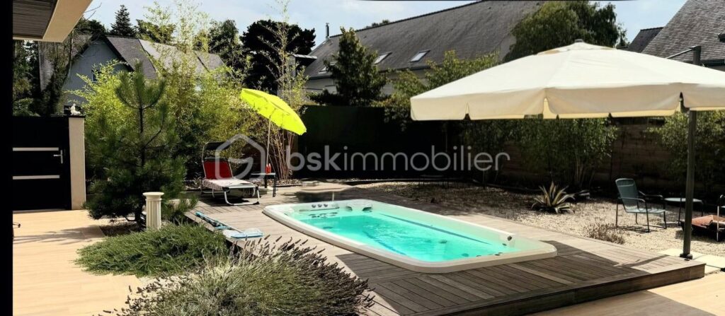 SUPERBE PROPRIETE DE 2021 AVEC SPA DE NAGE – 7 pièces – 4 chambres – 203 m²
