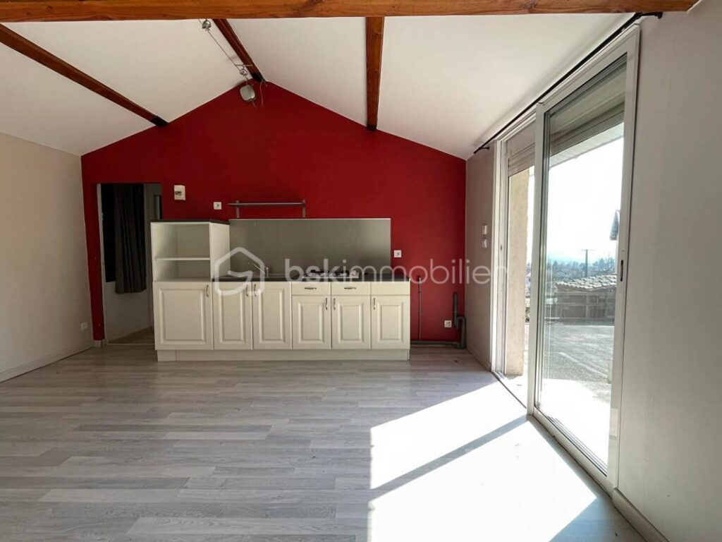 Maison atypique avec terrasse et vue – 4 pièces – 2 chambres – 79 m²