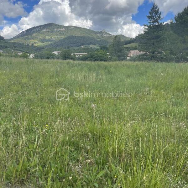Terrain à vendre à Pierrelongue — Vue montagne — photo 1