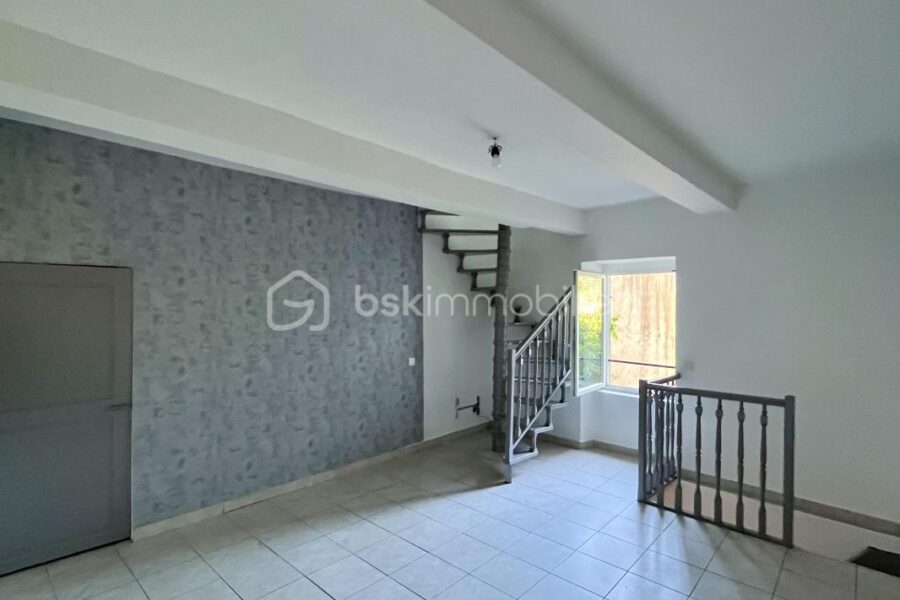 Maison à vendre à Les mayons