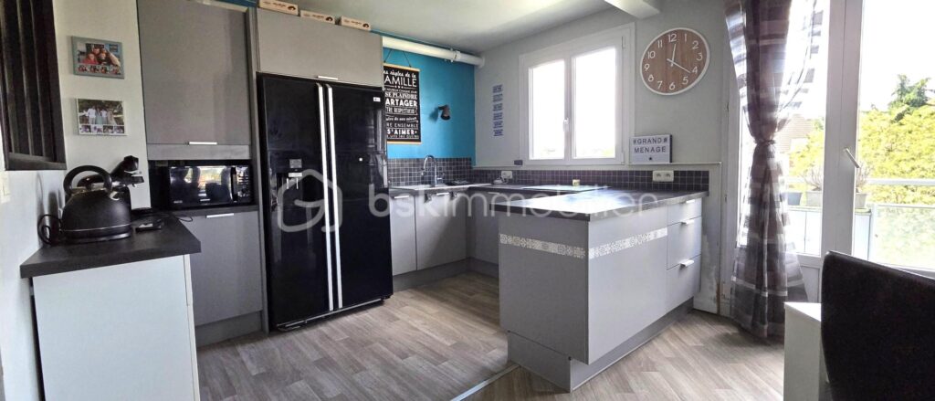 Magnifique Duplex F4 Baigné de Lumière, Dernier Étage avec Balcon – 4 pièces – 3 chambres – 102 m²