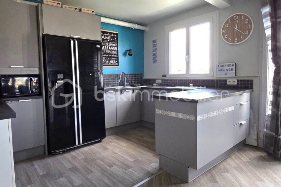 Appartement à vendre à Pontault combault — Vue sur la ville — photo 4