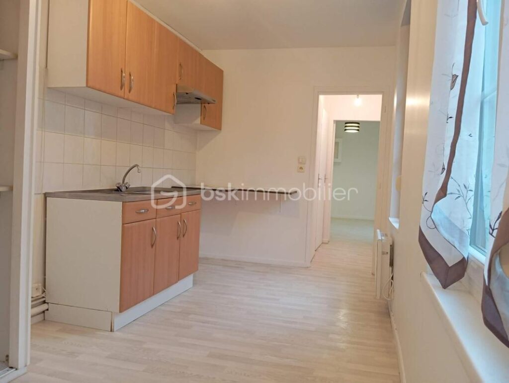HYPER CENTRE – APPARTEMENT EN DUPLEX – 2 pièces – 1 chambre – 49 m²