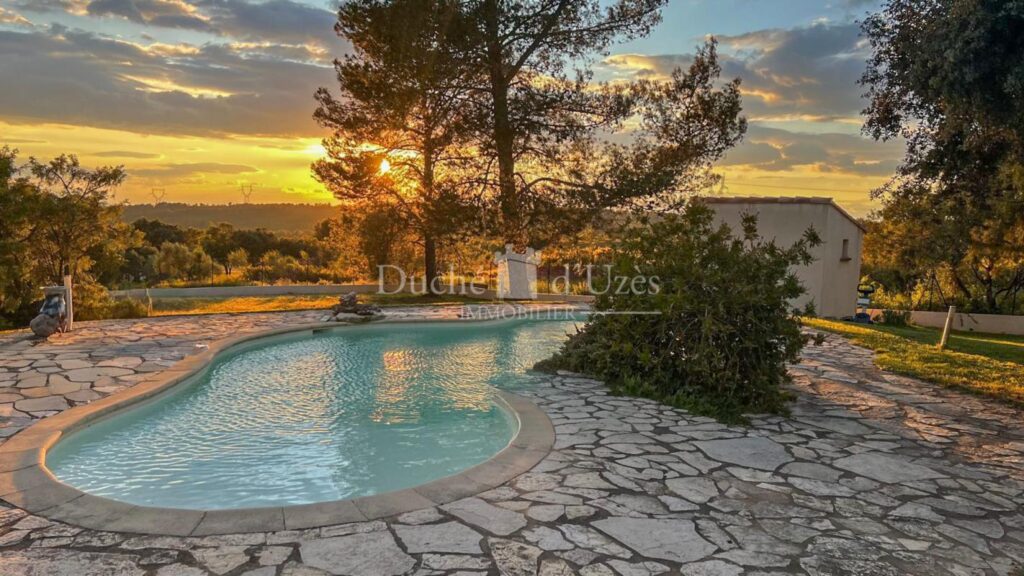 Villa – 5 pièces – 4 chambres – 156 m²