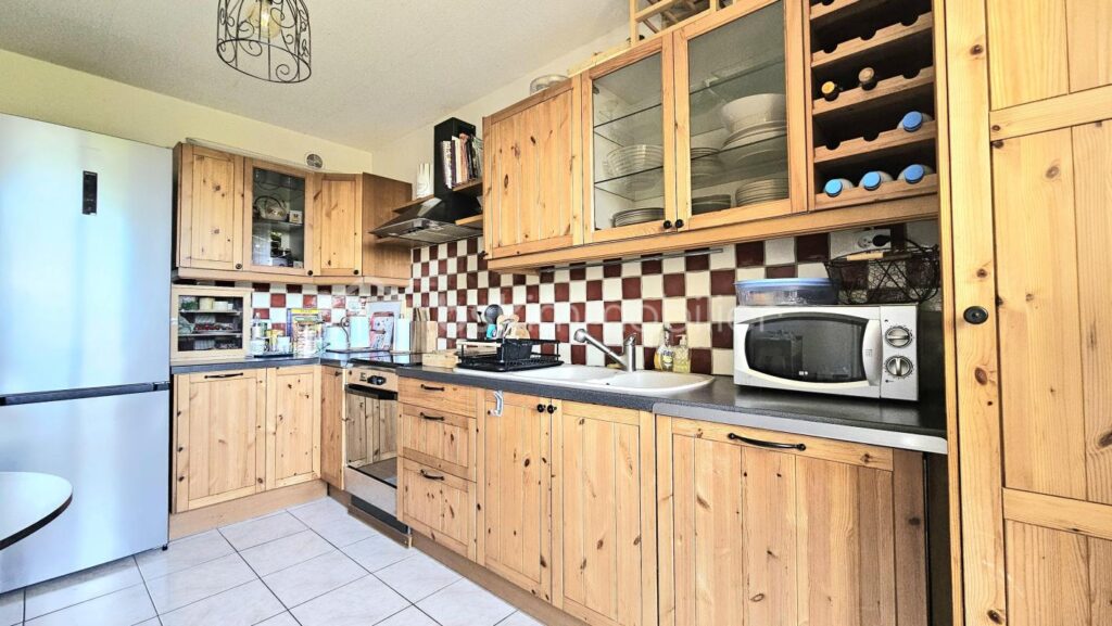 BEAU F4 DE 73M² RESIDENCE CHANTECLAIR 1 – 4 pièces – 3 chambres – 73 m²