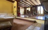 Magnifique maison 180 m2 de caractère, 5 chambres avec piscine sur terrain arboré de 6 000 m² – 7 pièces – 5 chambres – 180 m²