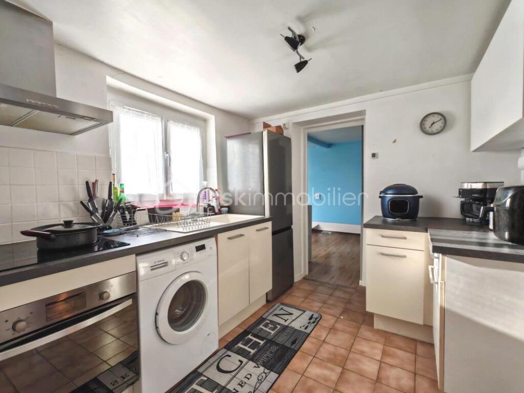 DUPLEX DE CHARME EN HYPERCENTRE – VUE TOITS & CACHET DE L’ANCIEN – 4 pièces – 2 chambres – 69 m²