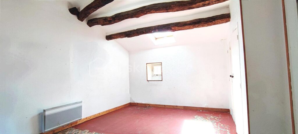 Appartement Lodève dernier étage – 3 pièces – 2 chambres – 66 m²