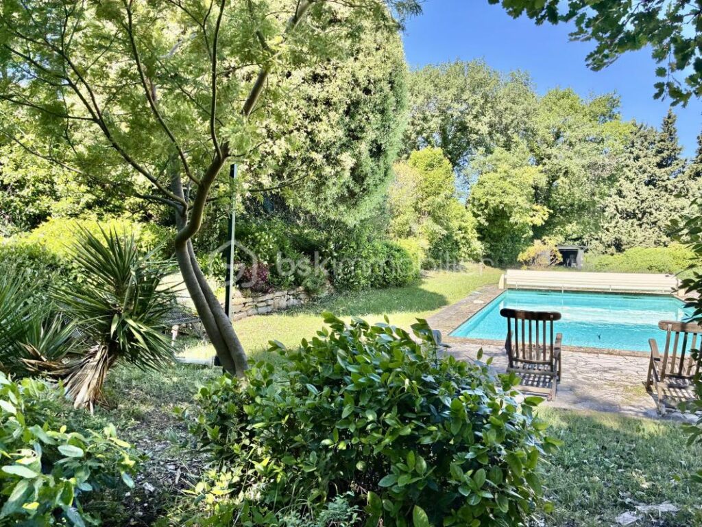 Aix-en-Provence Nord – Célony | Maison familiale avec piscine sur 3 000 m² au calme – 5 pièces – 4 chambres – 132 m²
