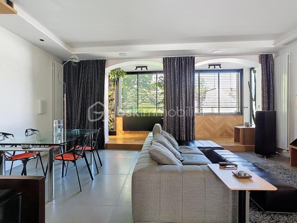 APPARTEMENT HAUT DE STANDING 215M² MEAUX CENTRE – 4 CHAMBRES – DPE C – 640 000 € – 8 pièces – 4 chambres – 162 m²