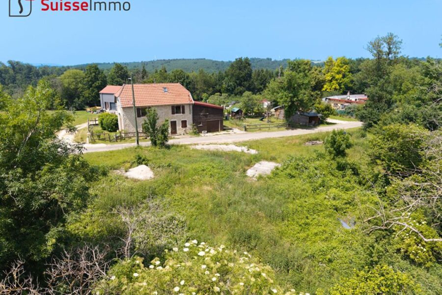 Terrain à vendre à Ecot