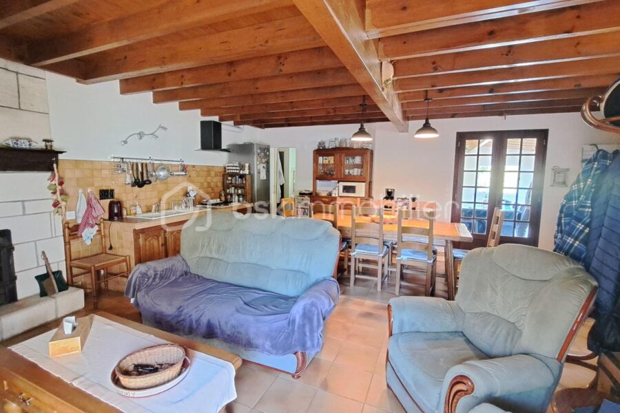 Maison à vendre à Tocane saint apre