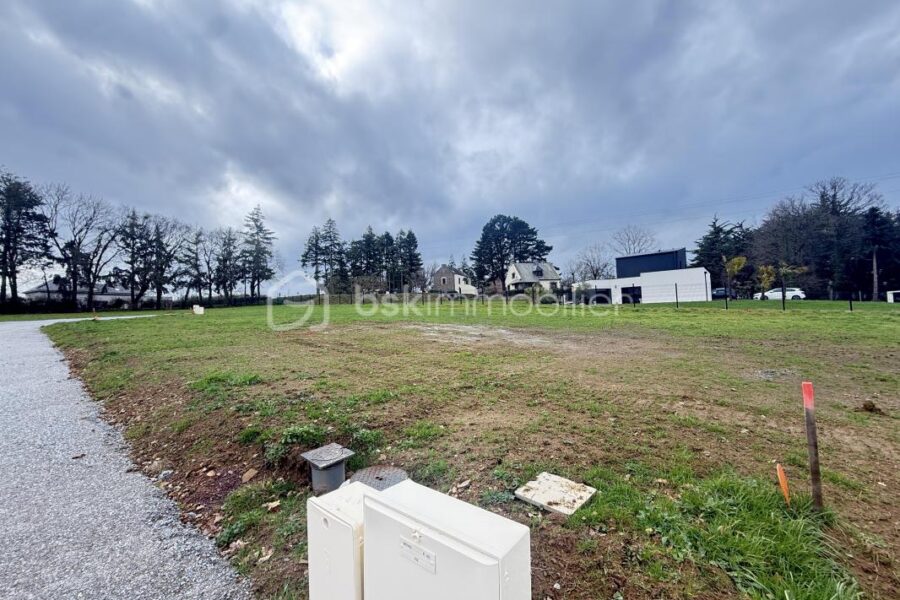 Terrain à vendre à Neant sur yvel